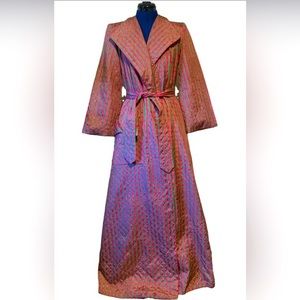 Beautiful 50’s Quilted Robe, Small
